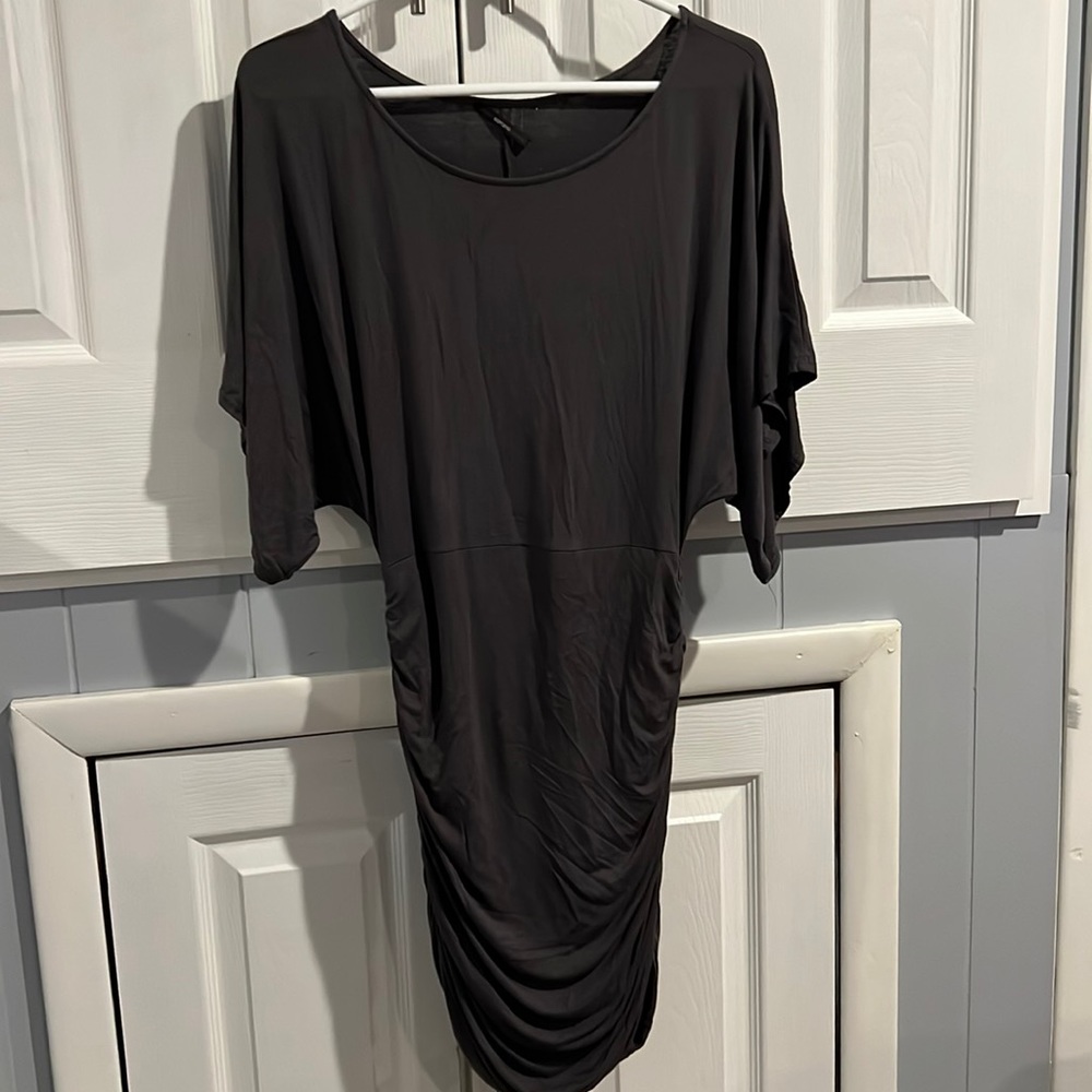 Gray dress with ruching on the sides and batwing sleeves